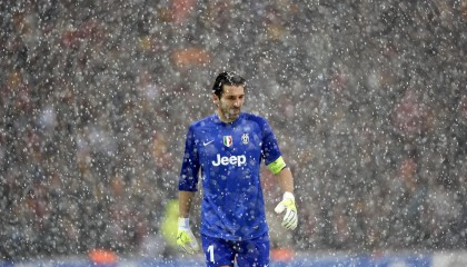 开云体育-当磨砺与绞杀碾过传承与优雅，灰熊击溃马刺的战术革命与时代隐喻