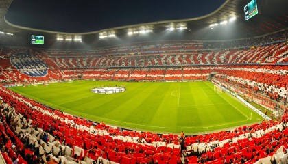 开云体育在线-安哥拉式窒息，当战术压制成为艺术，迪亚斯在欧冠半决赛接管比赛