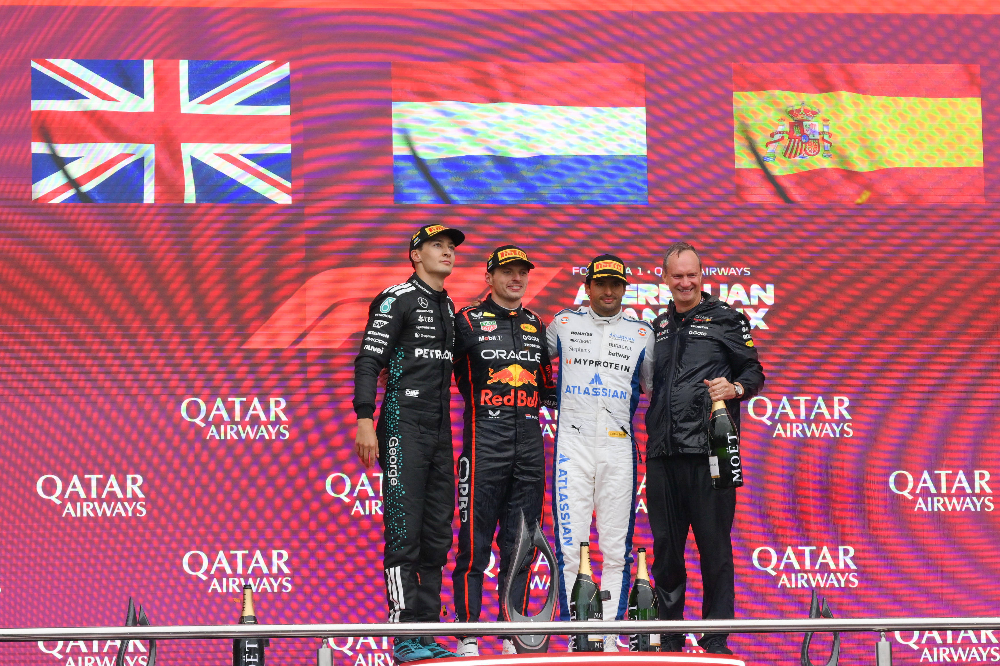 红牛车队完胜阿斯顿马丁,拉塞尔扛起全队 红牛车队完胜阿斯顿马丁,拉塞尔扛起全队